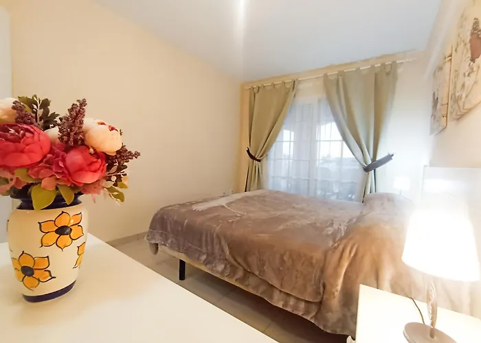 Veril Del Duque Spacious Terrace דירה אדחה